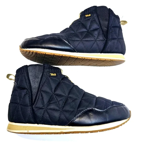 Teva ReEmber Mid Black Quilted  Ankle Boots - Picture 5 of 10